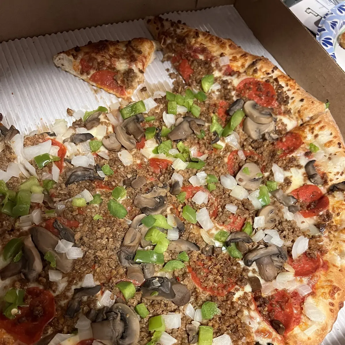Deluxe Pizza
