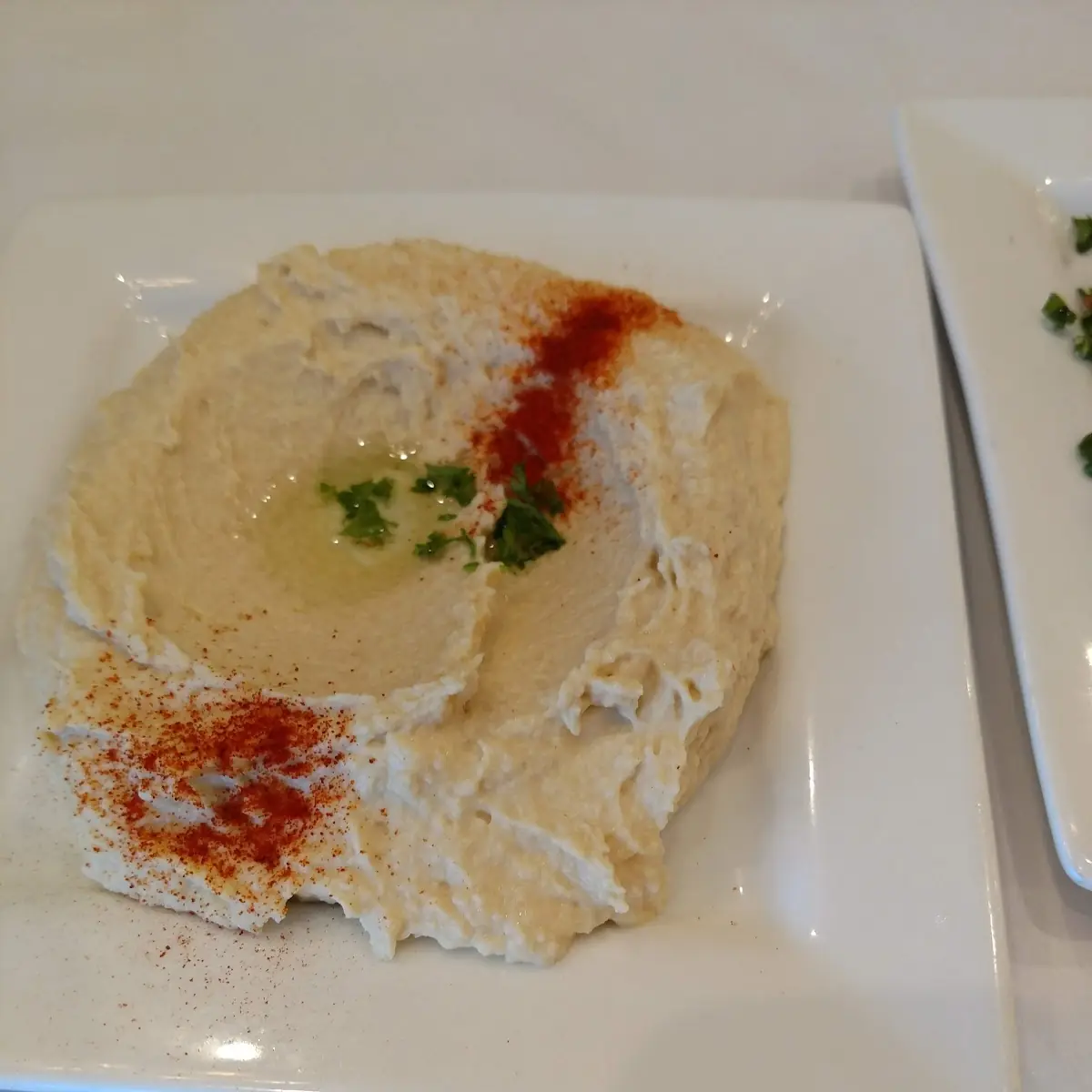 Small Hummus with beef or Chicken