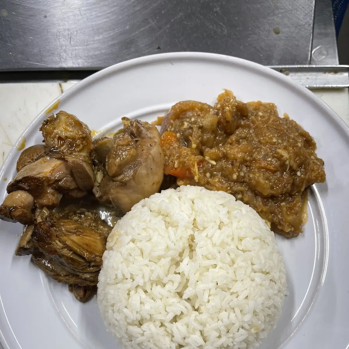 Pollo Guisado Combo Familiar Stewed Chicken Combo