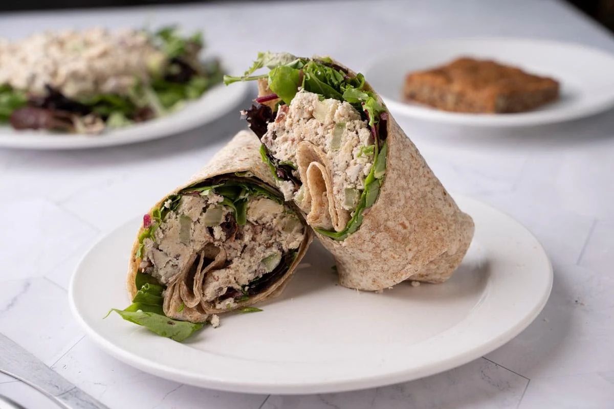 Veggie & Hummus Wrap