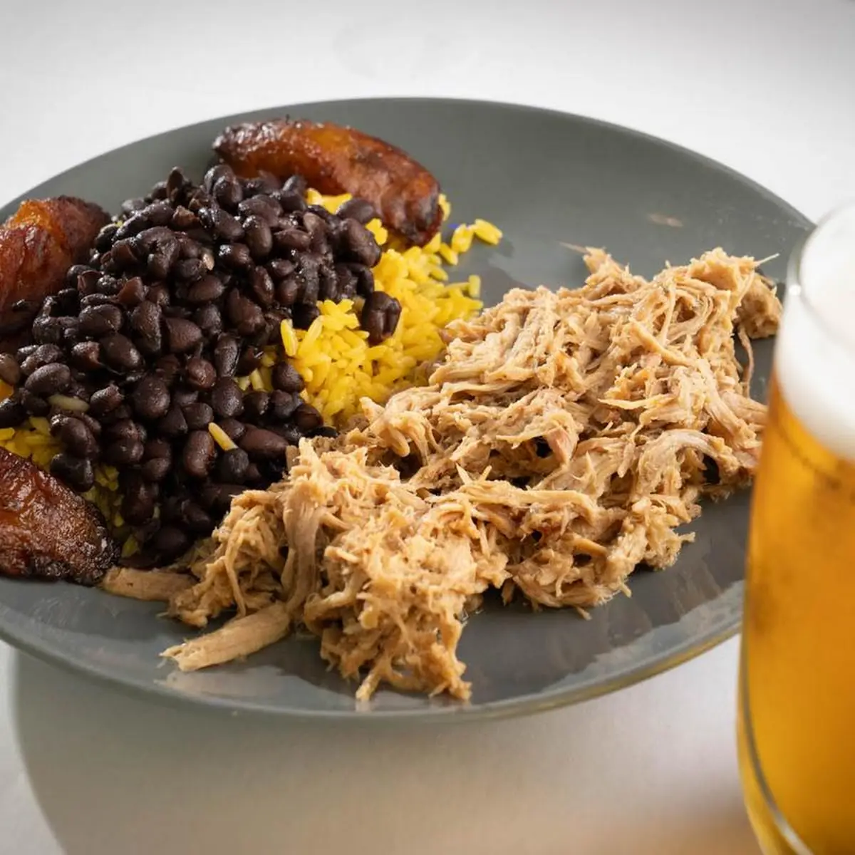 Pulled Mojo Roast Pork with Rice bb and Plantains