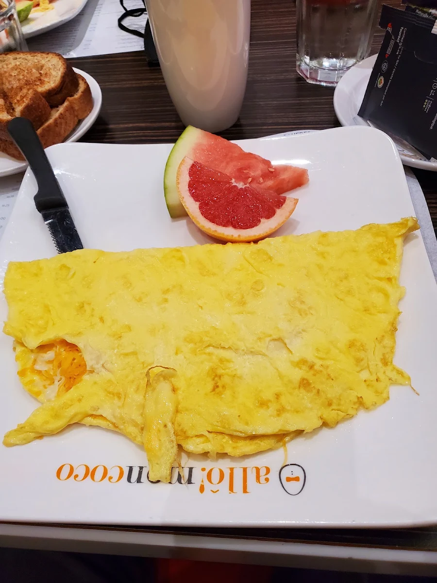 Three Cheese Omelette, Allô mon Coco Terrebonne