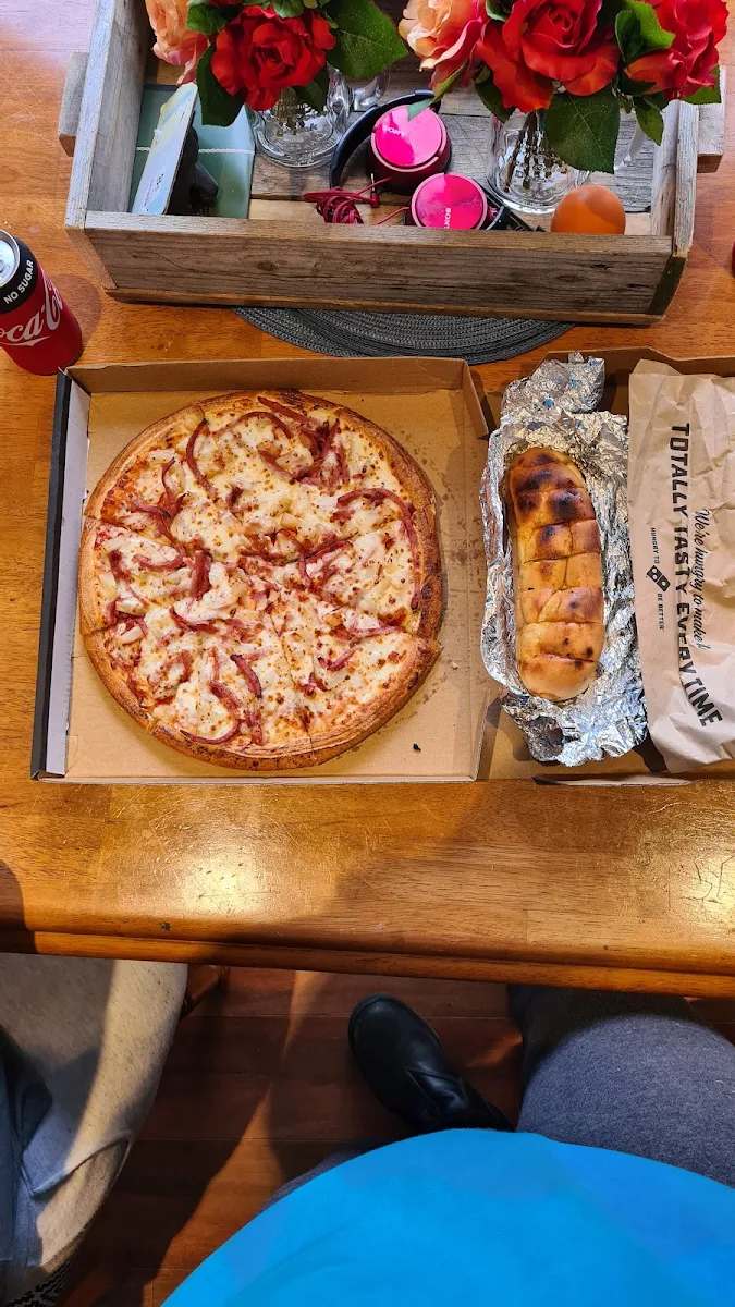 Hawaiian Pizza, Domino's Pizza Craigieburn