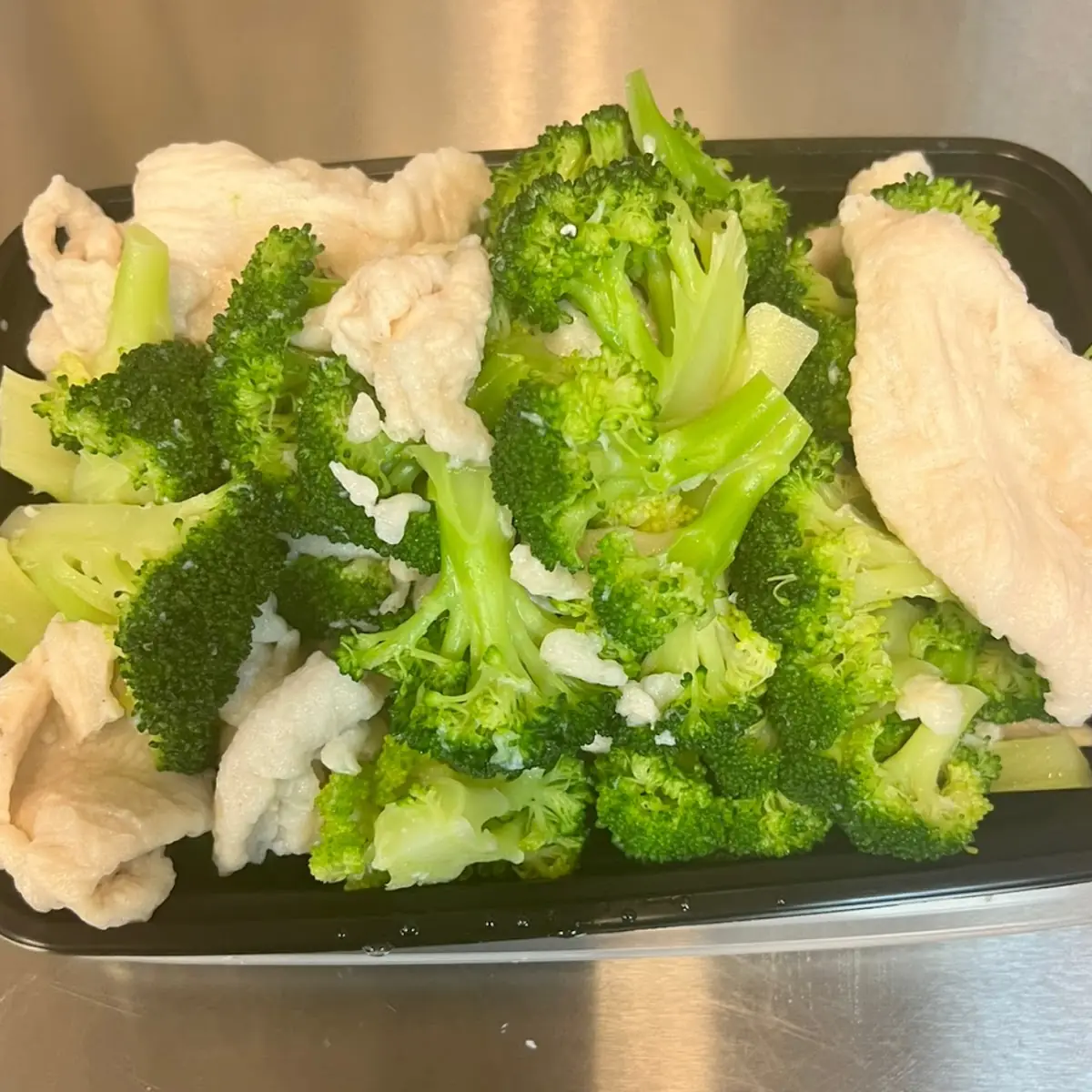 Chicken Wings with Garlic Sauce
