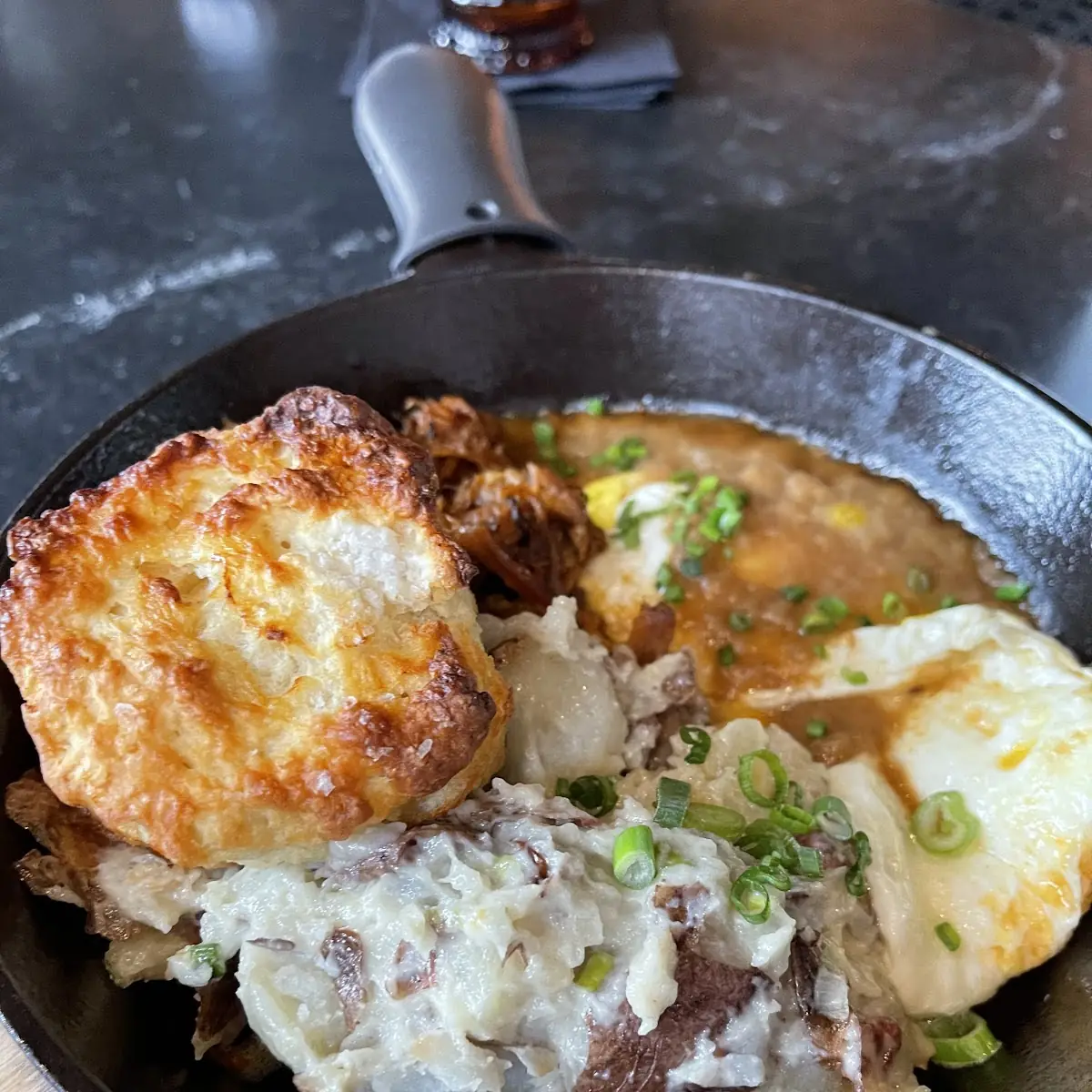 Cheesy Grits & Sausage Gravy