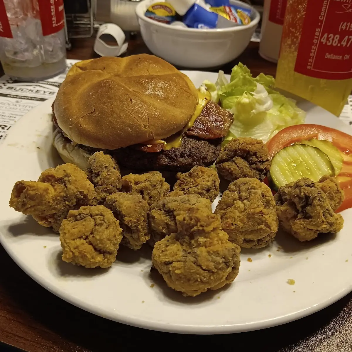 Bacon Cheeseburger w Fried Mushrooms