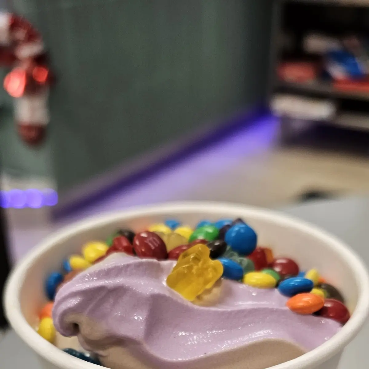 Frozen Yogurt Ube & Cookies & Cream