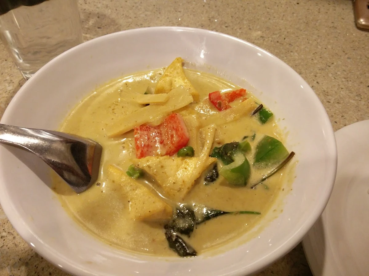 Green Curry Tofu, Thai Noodle ก๋วยเตี๋ยวไทย(Guay Tiew Thai)