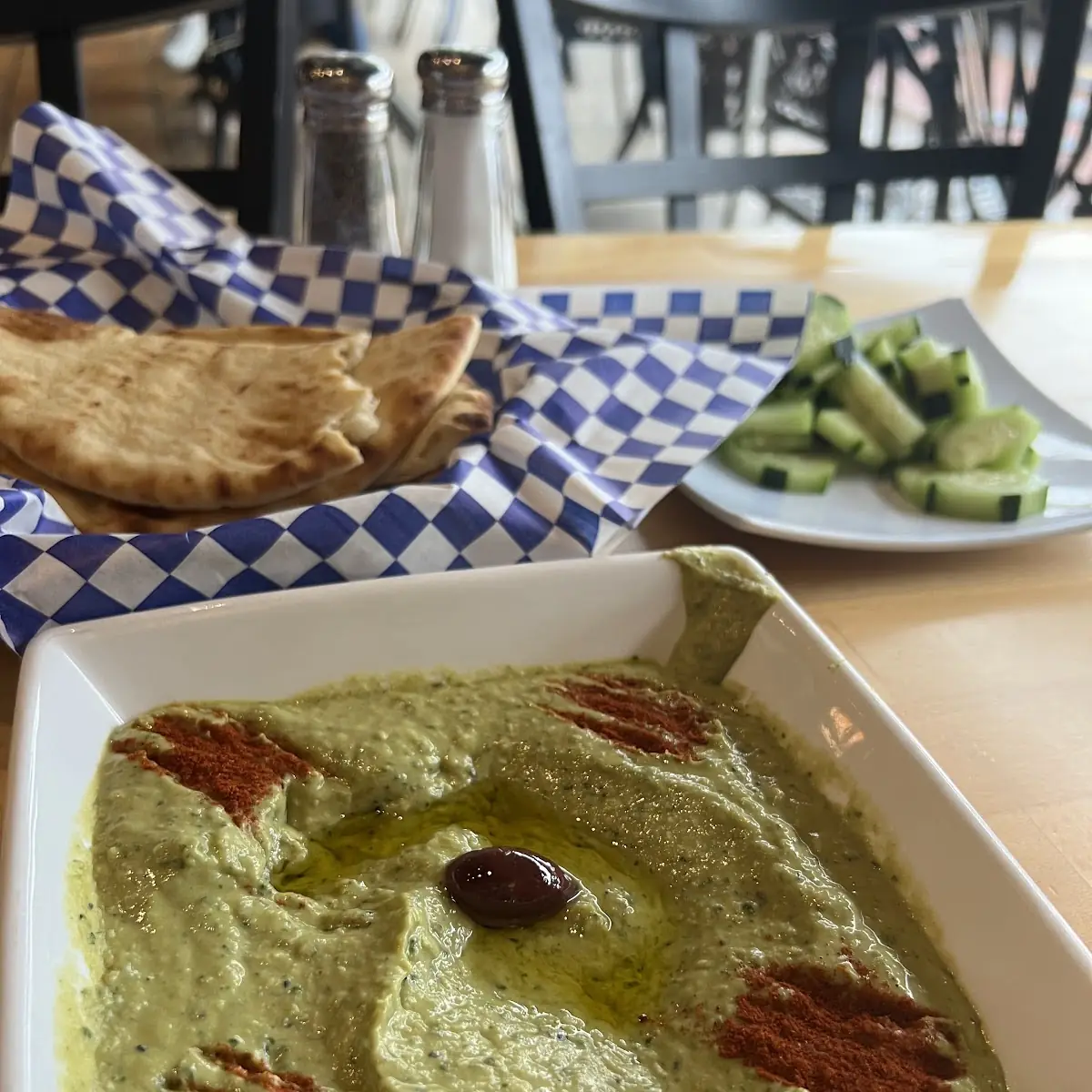 Hummus Apt
