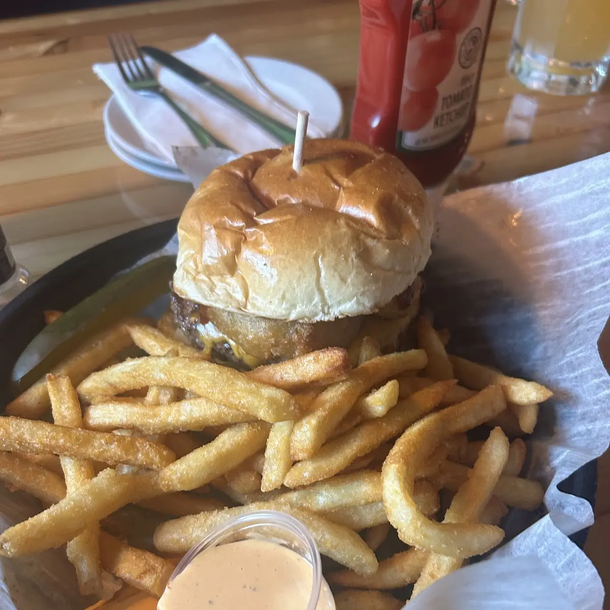 Cheeseburger with BBQ Onion Rings