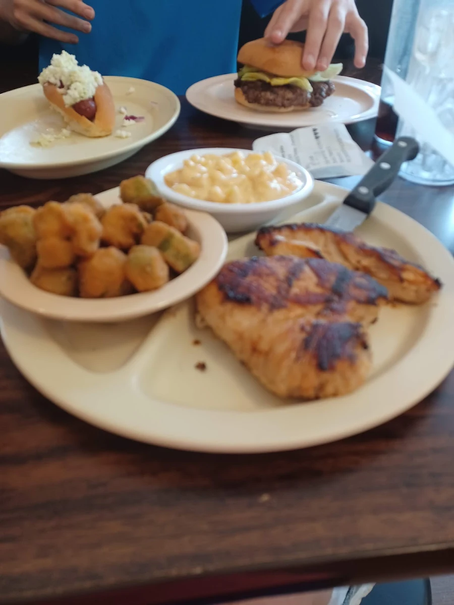 Grilled Chicken with Okra and Mashed Potatoes