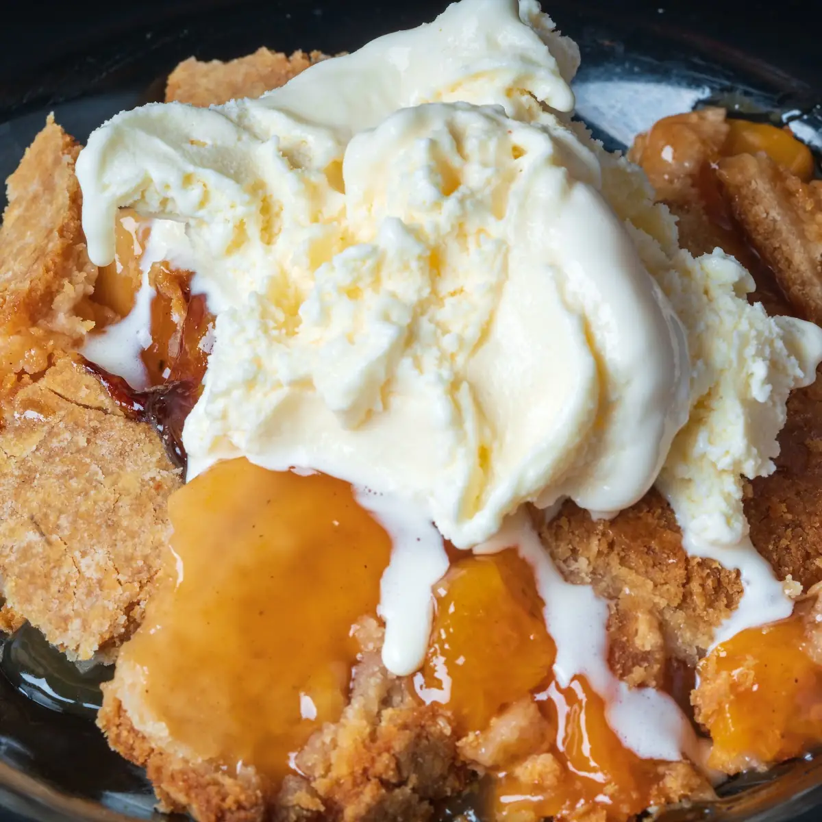 Old Fashioned Peach Cobbler
