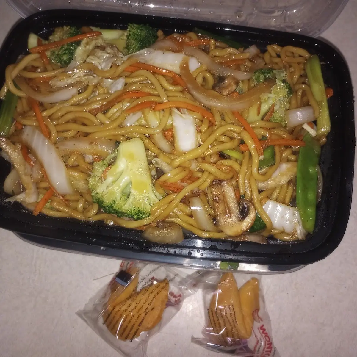 Vegetable Lo Mein Soft Noodle