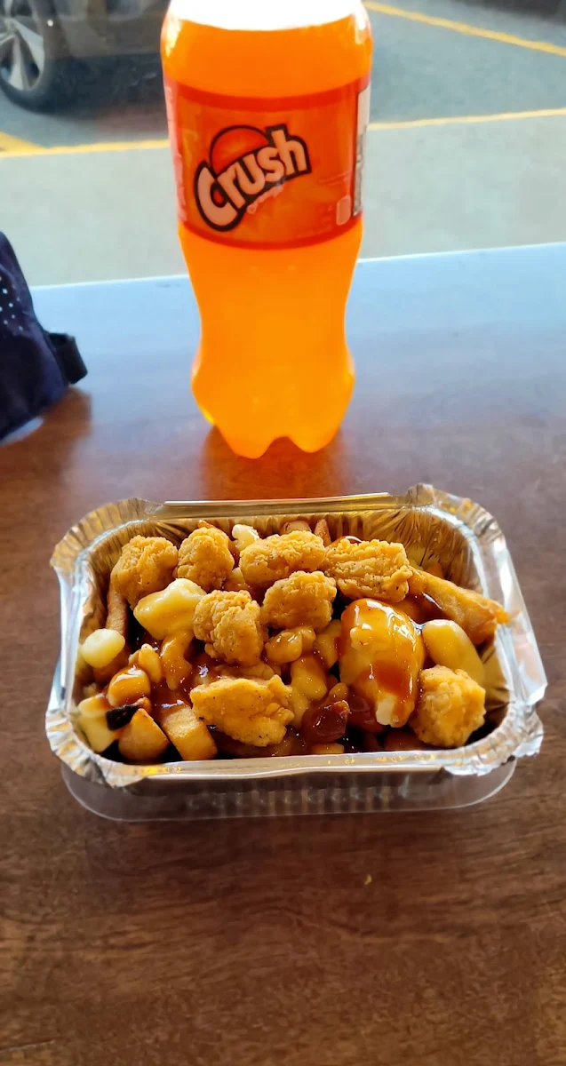 Poutine Poulet Pop-corn, Pizza Salvatoré