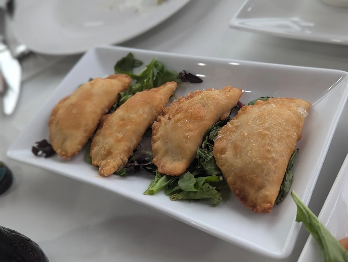 Cheese Sambousik, Massaya