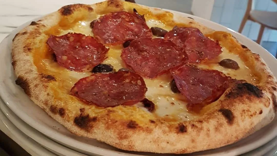 Salami Pizza, Massaya