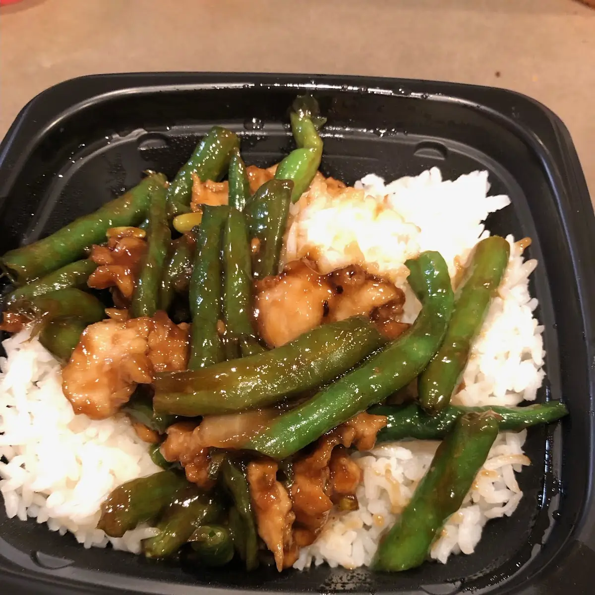 Bowl with White Rice and Green Bean Chicken