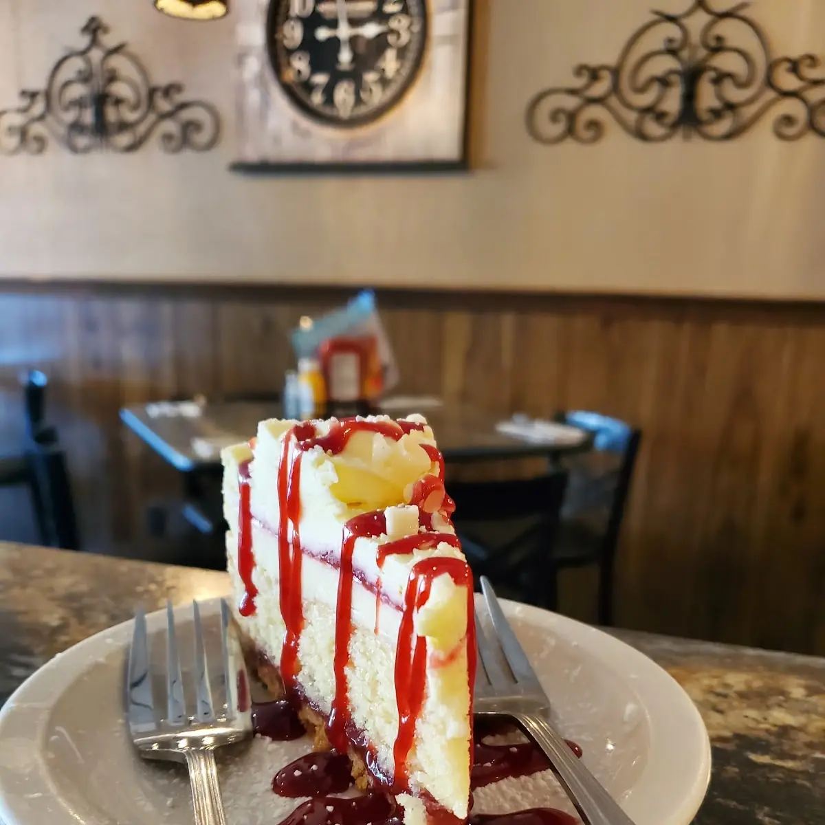 Lemon Raspberry Cheesecake