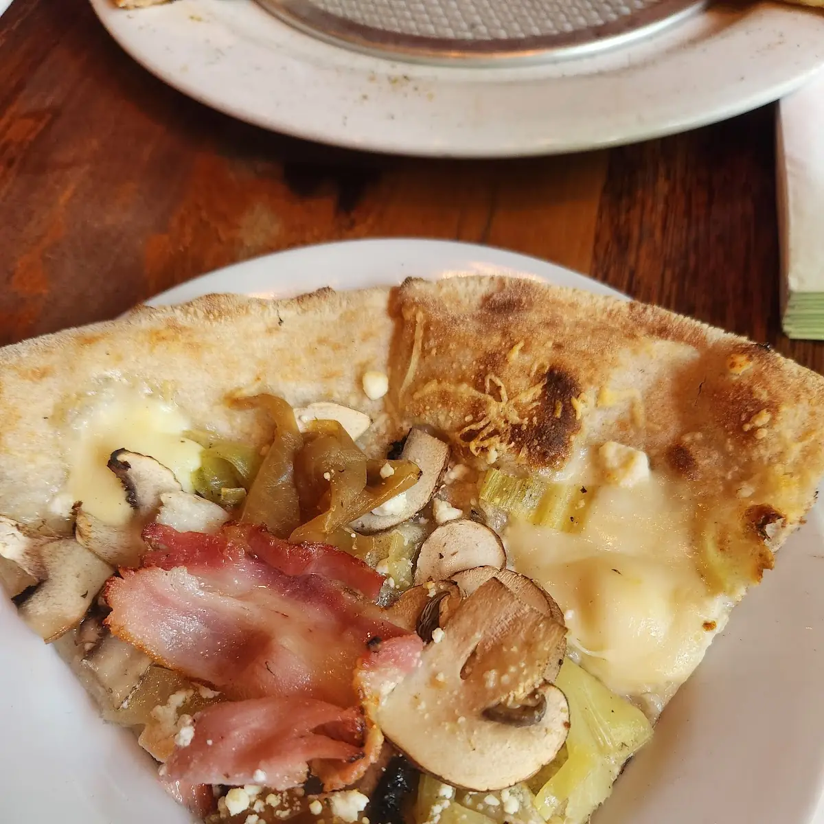 Bacon Goat Cheese Leek Pizza