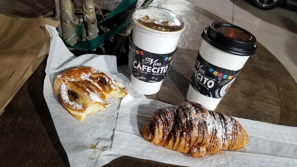 Iced Cafe De Olla Spanish Latte Dulce De Leche