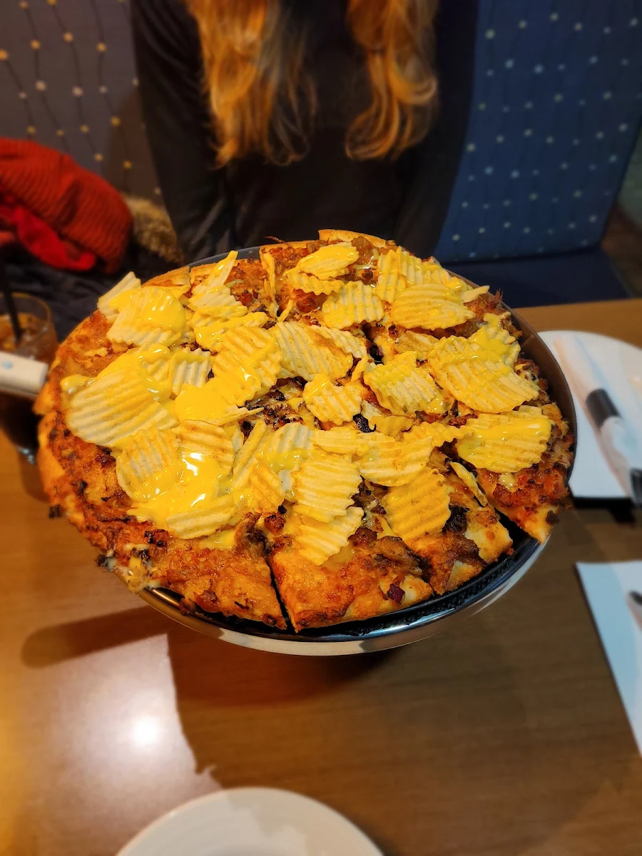 Manitobain Pulled Pork Pizza