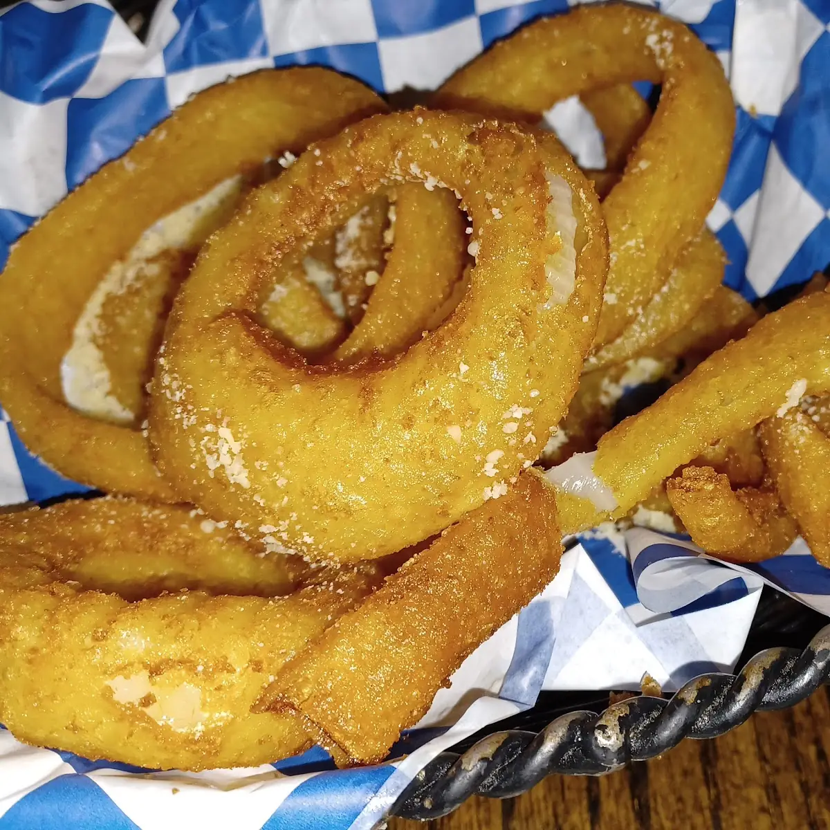 Thick Cut Onion Rings Basket