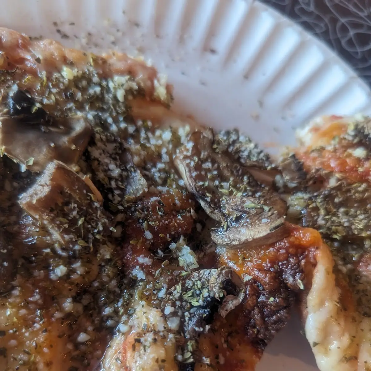 Thinnest Crust Pizza Yumz