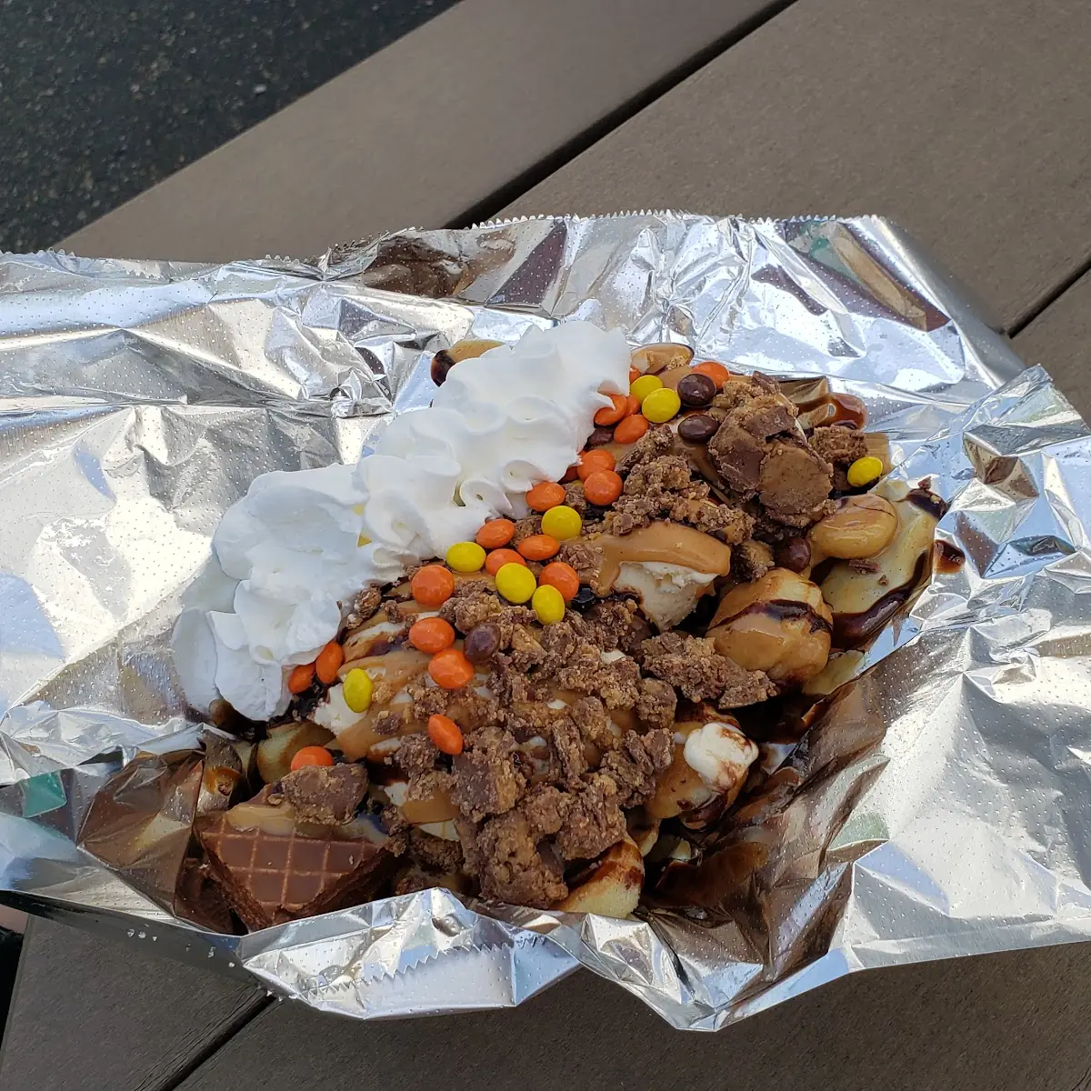 Half Bubble Waffle Sundae
