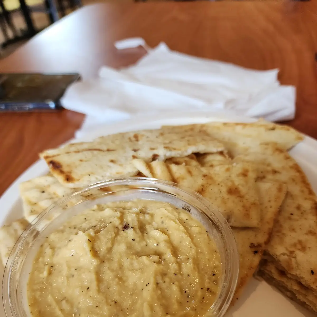 Hummus with Pita Chips