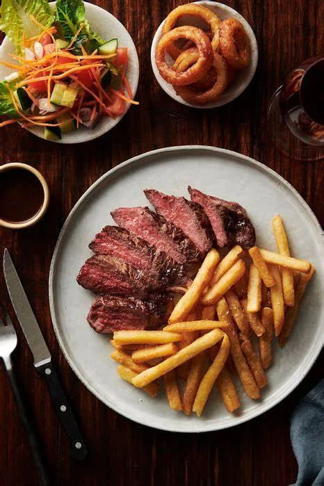 Highlights, Steak Frites