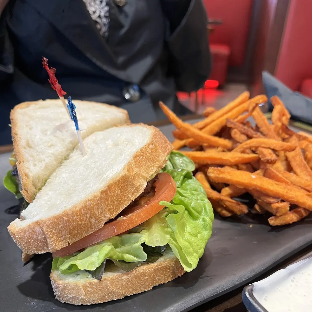 Avocado blt Burger