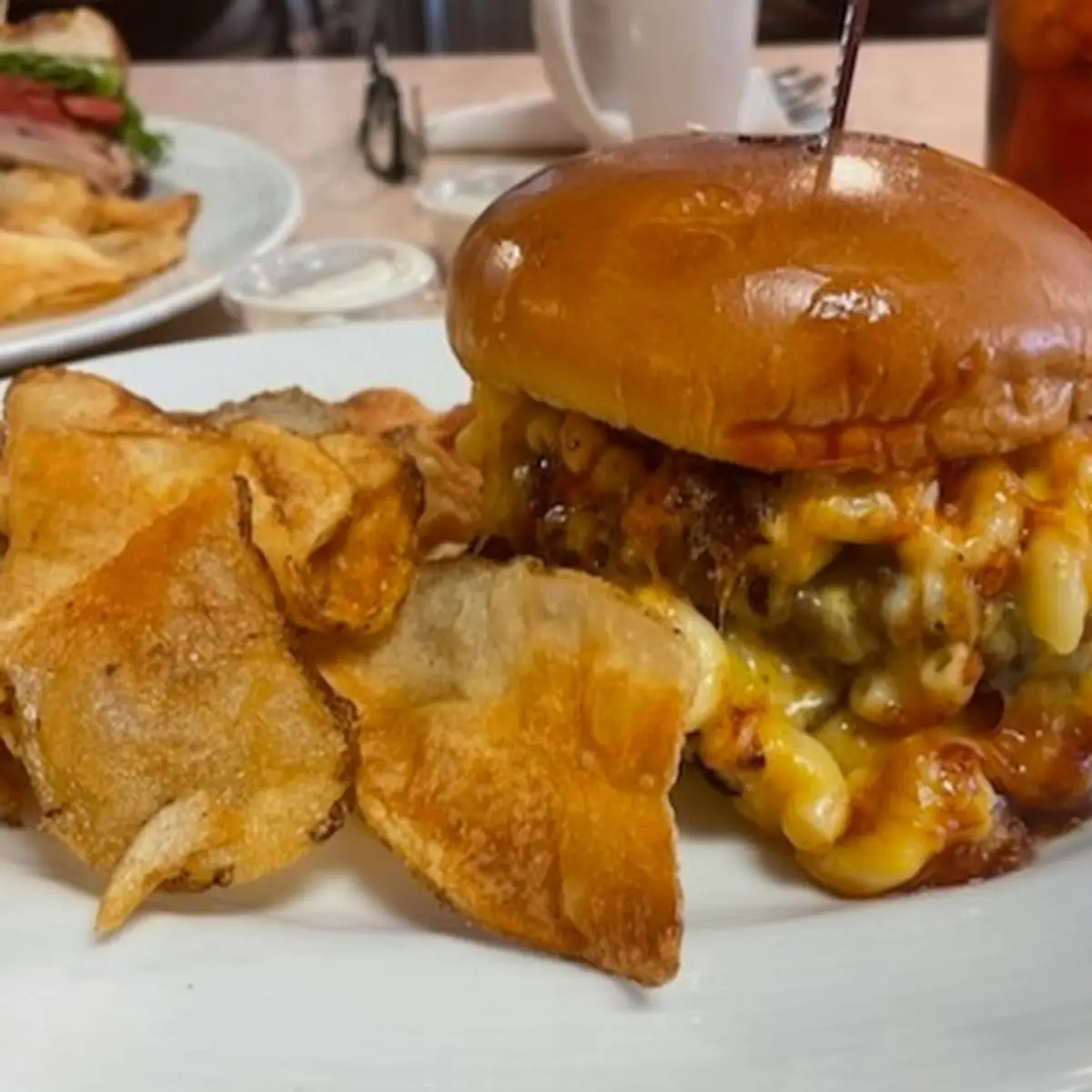 BBQ Bacon Mac-N-Cheese Burger
