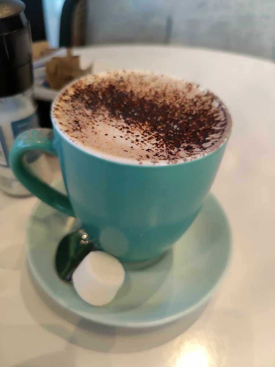 Belgian Hot Chocolate, Lavish Cafe