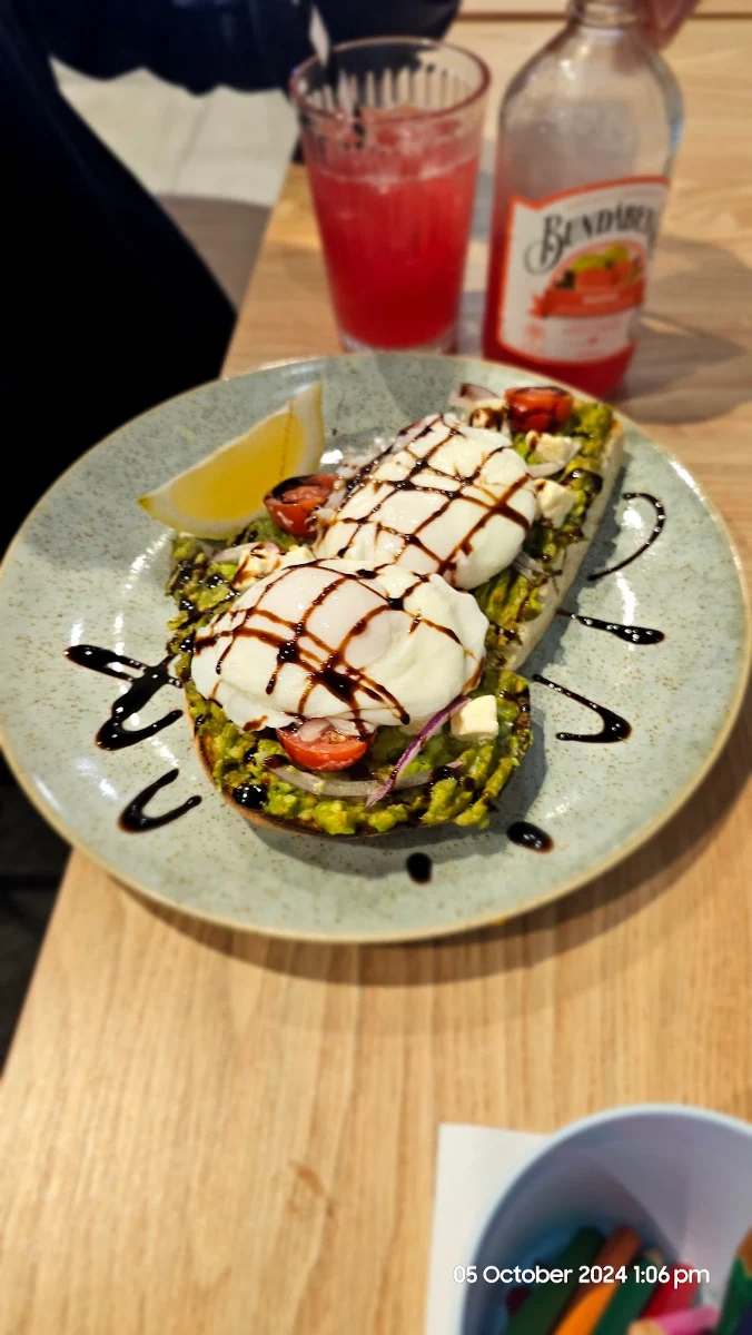 Smashed Avocado Toast, Lavish Cafe