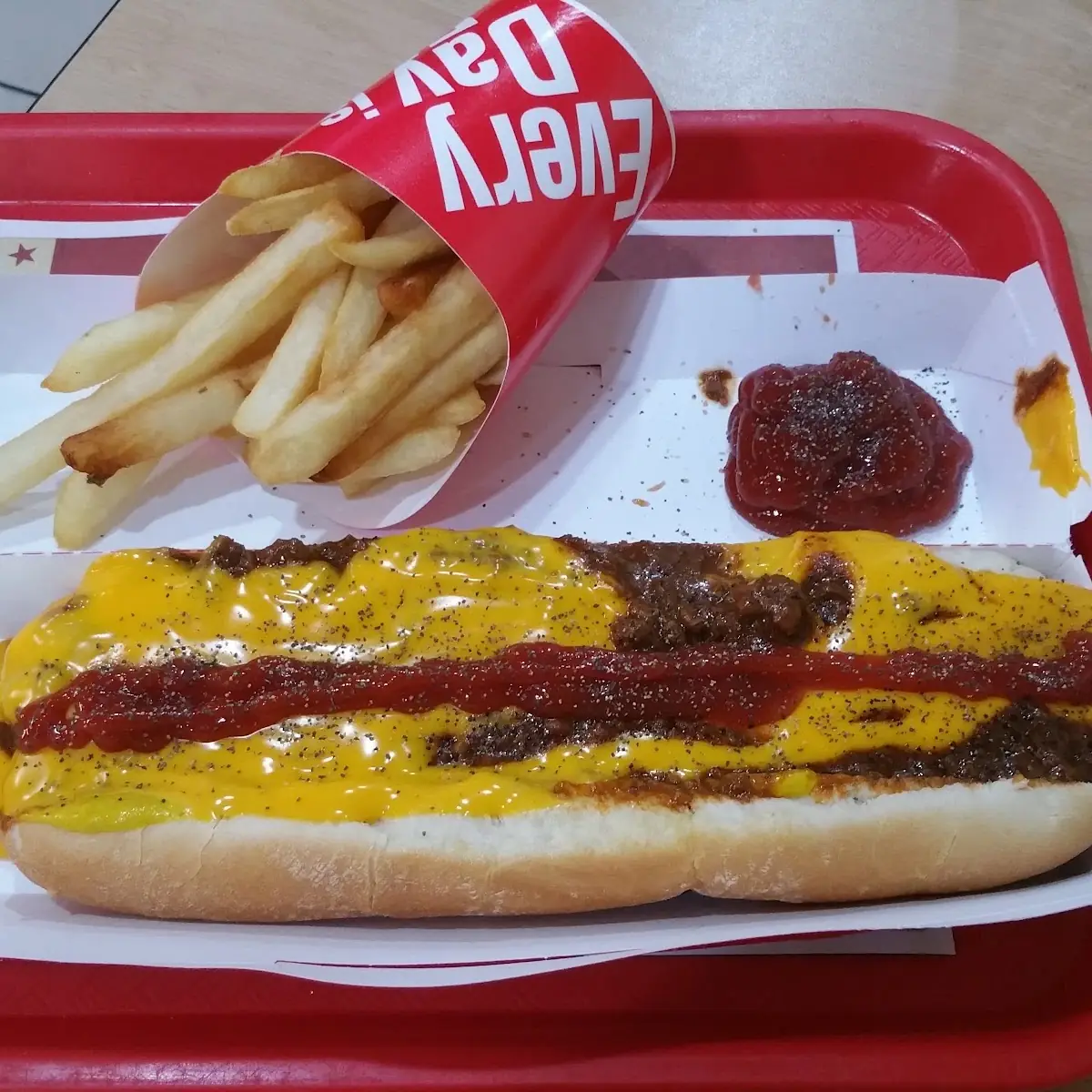 XL Chili Cheese Dog