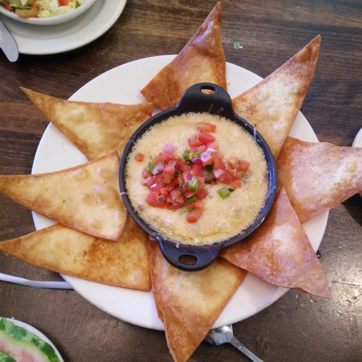 Cheezy Artichoke Dip
