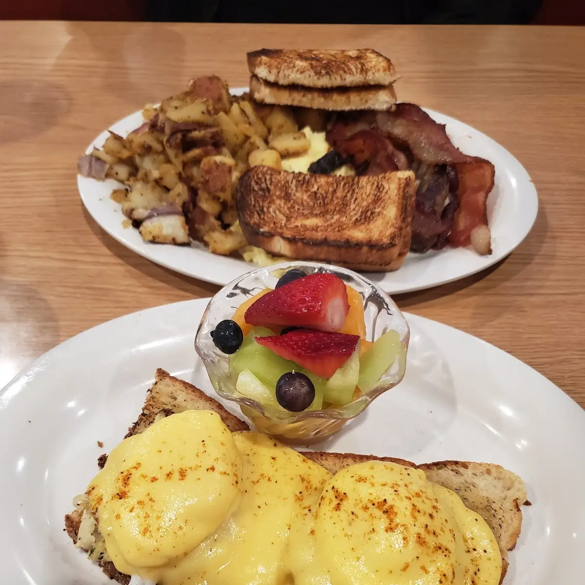Coastal Crab Cakes Benedict