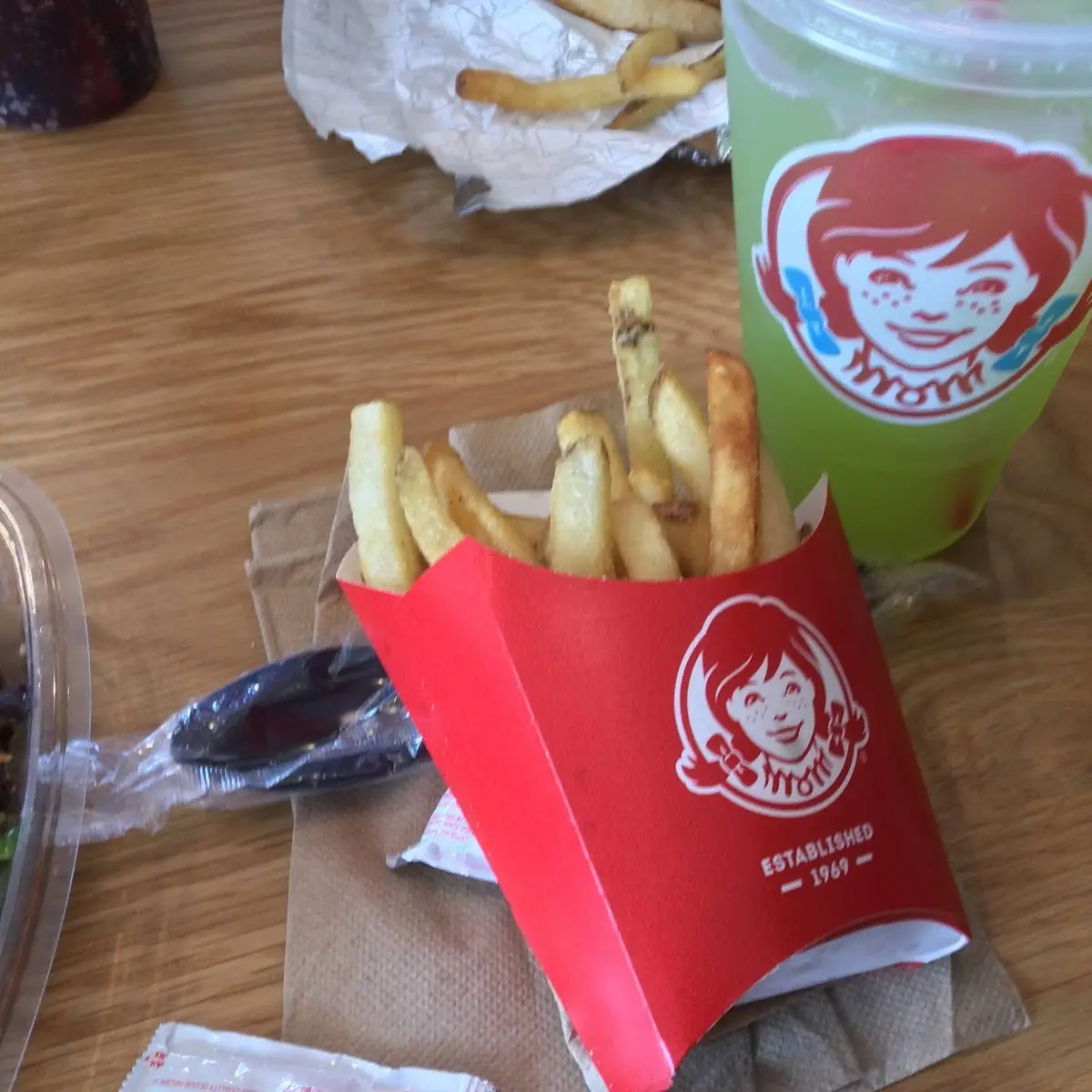 Fries & Light Minute Maid Lemonade Lemon Lime