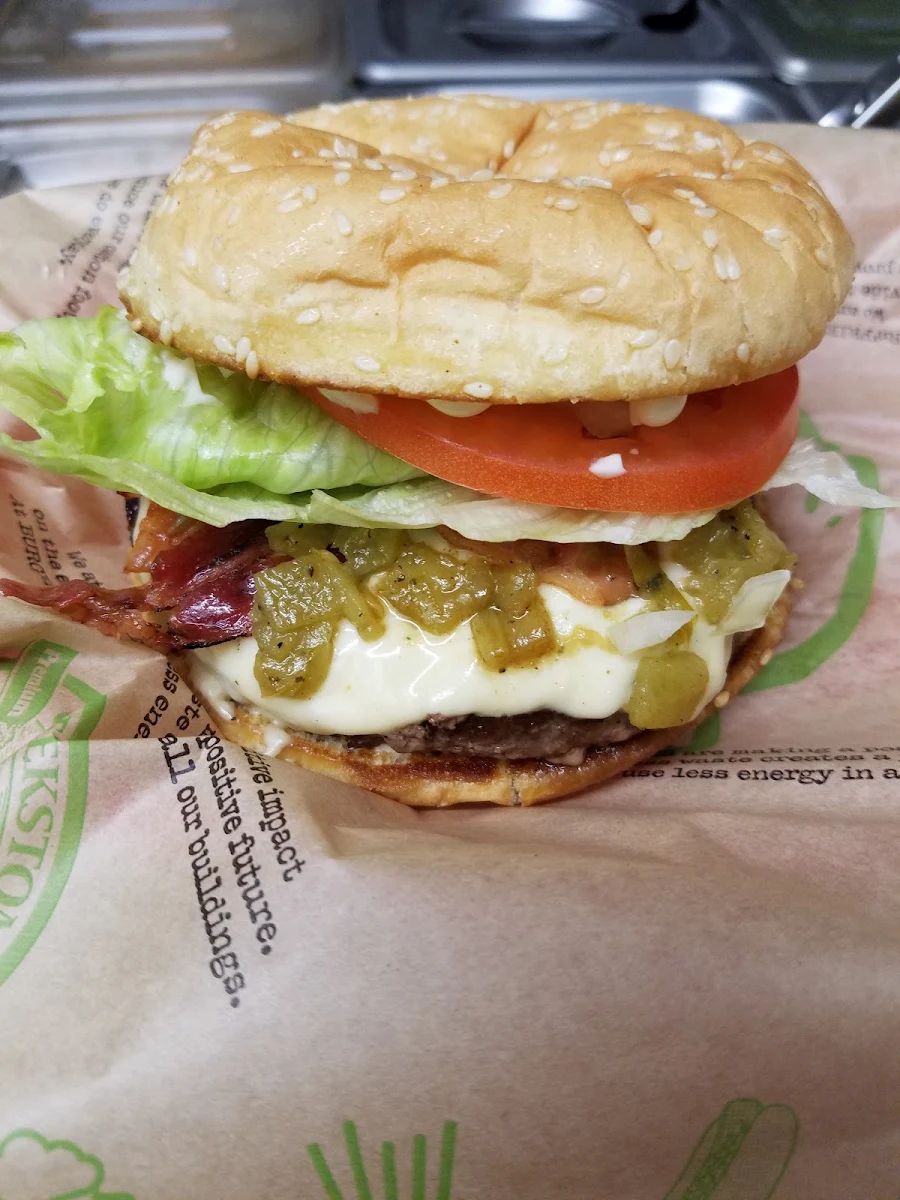 Green Chili Bacon Cheeseburger