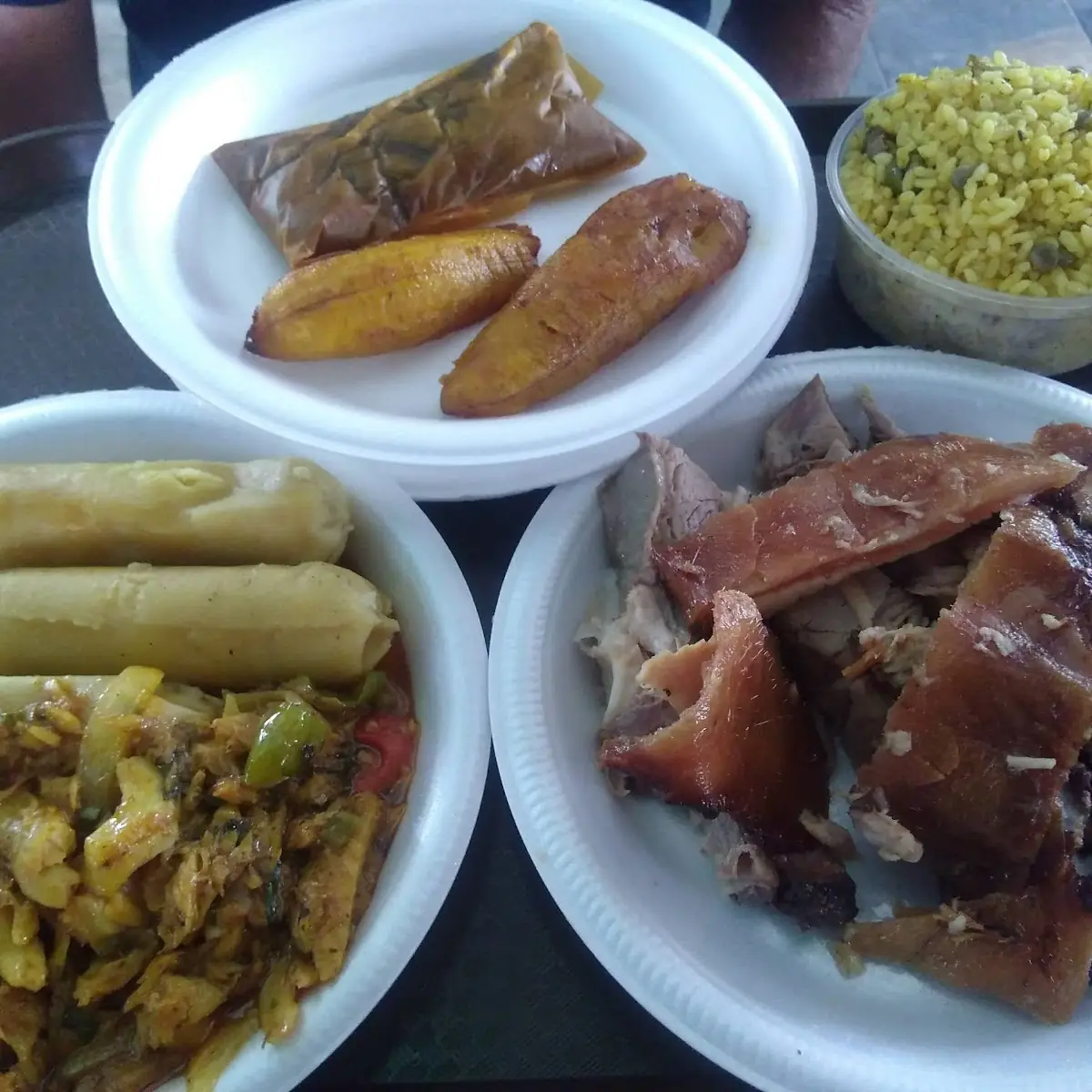 Lechón Con Batata Frita