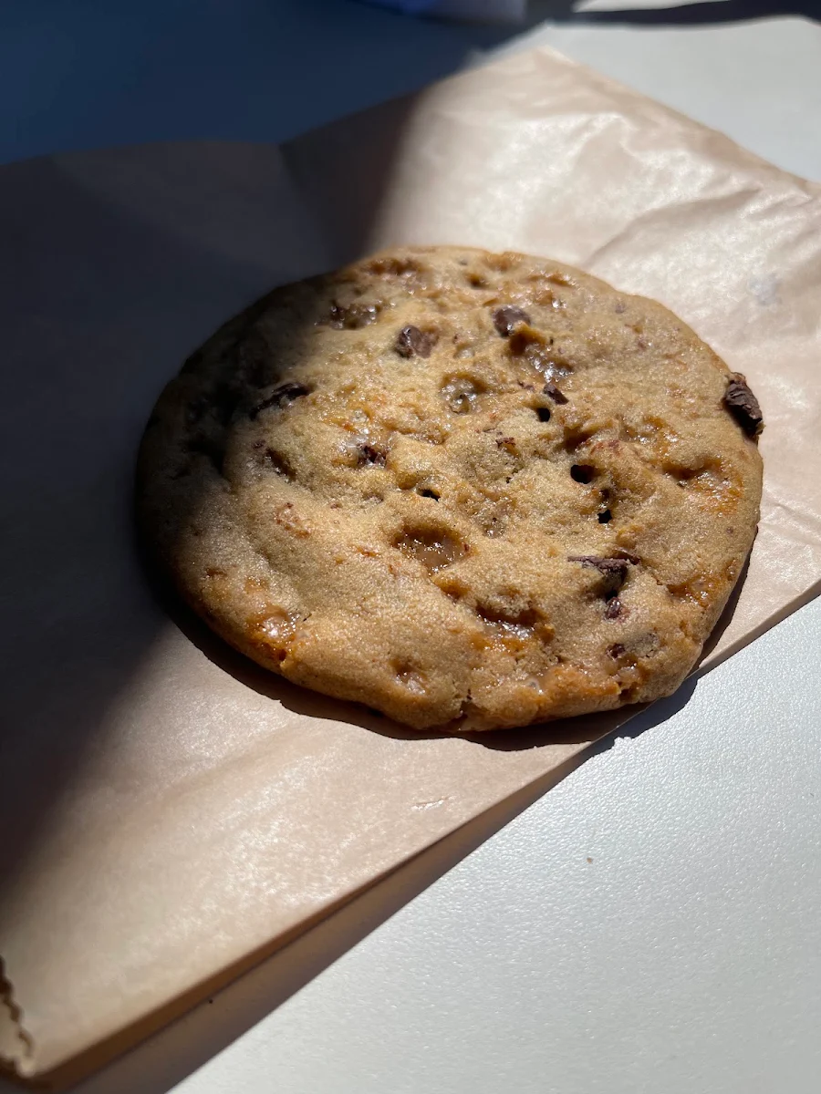Chocolate Chip Cookie
