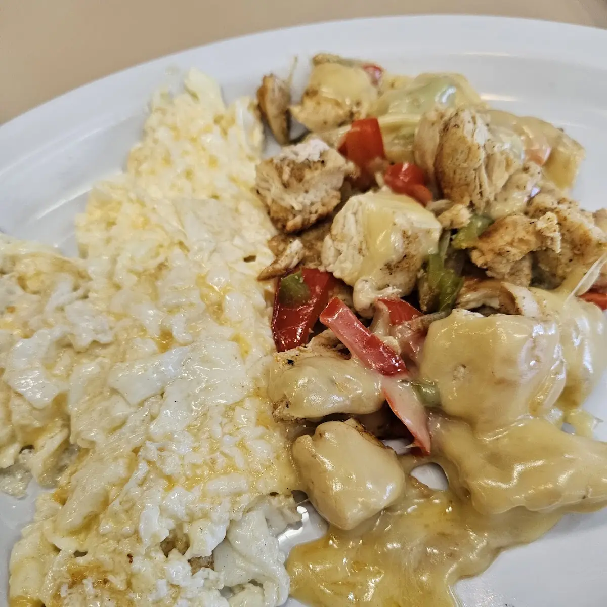 Grilled Chicken w Peppers & Cheese with Egg Whites