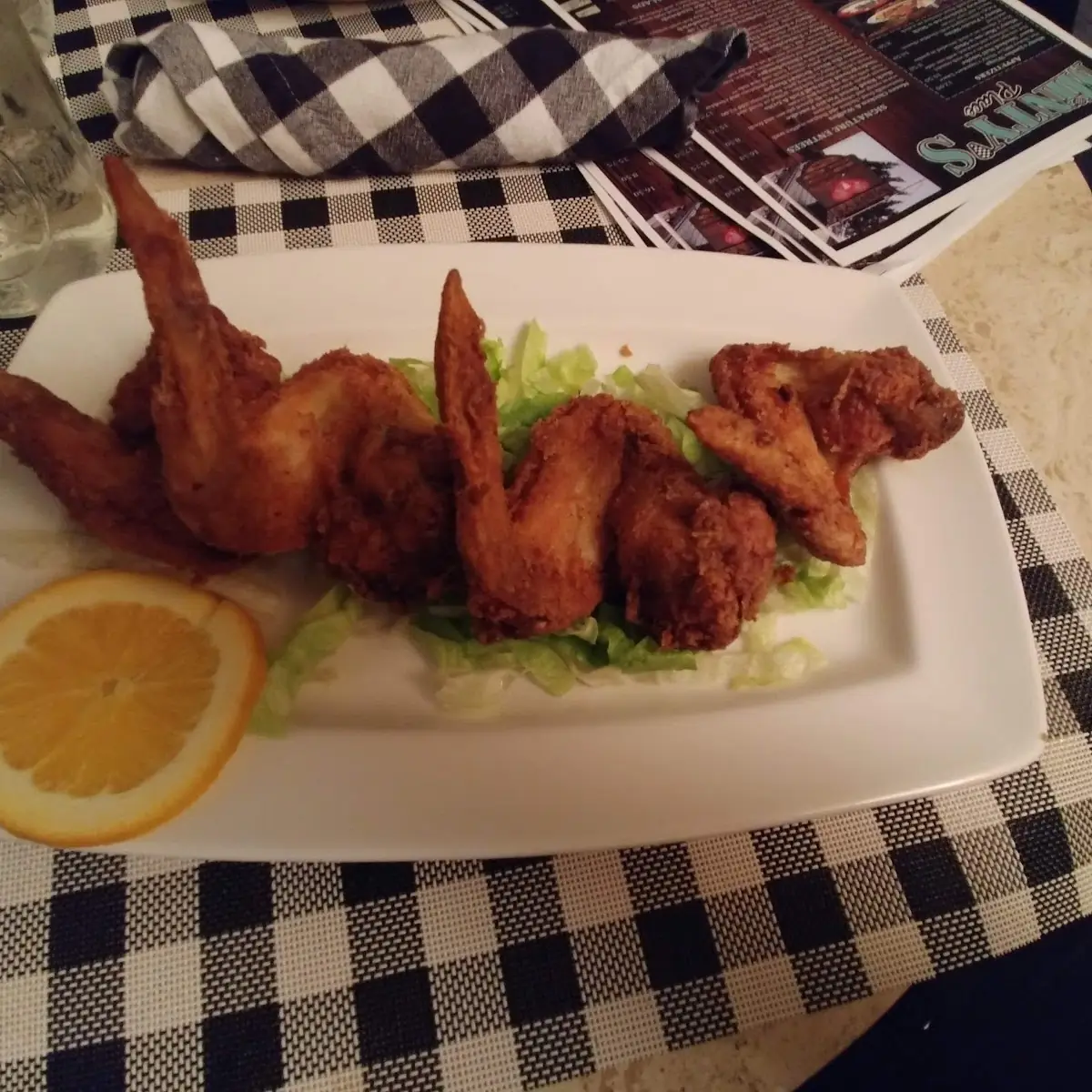 Minty's Jumbo Wings