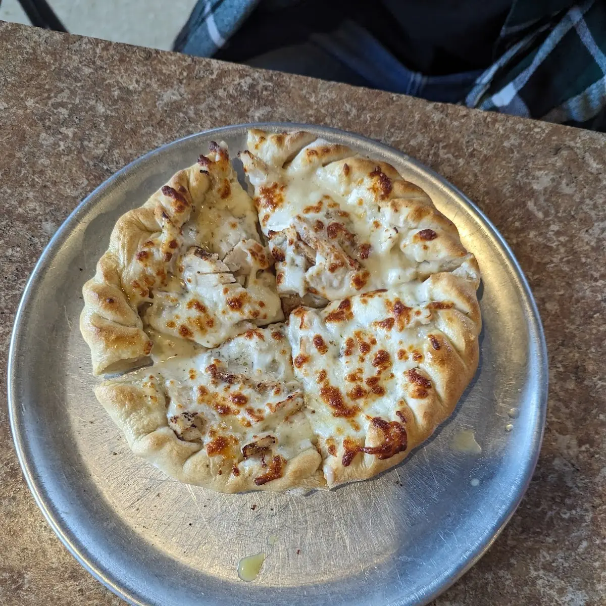 White Garlic Chicken Pizza