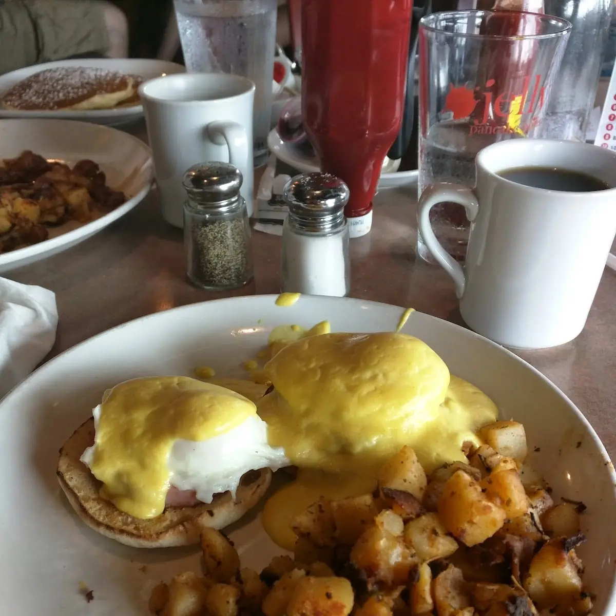 Eggs Benedict