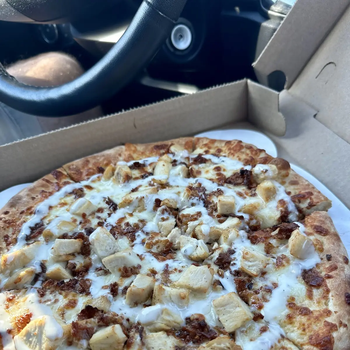 White Pizza with Chicken