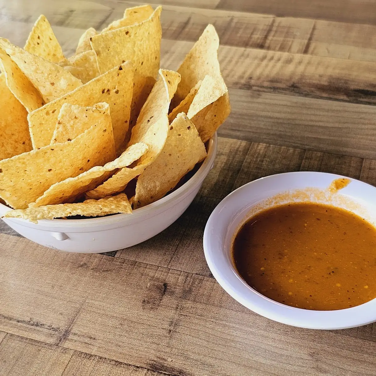 Chips & Queso