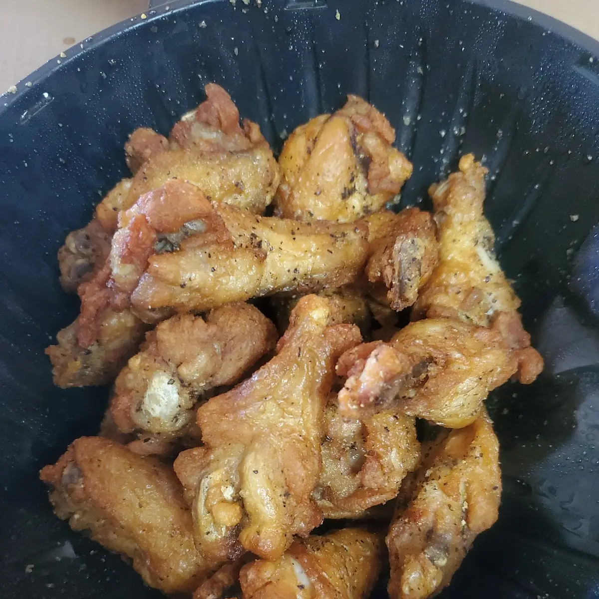 Lemon Pepper Bone in Chicken Wings