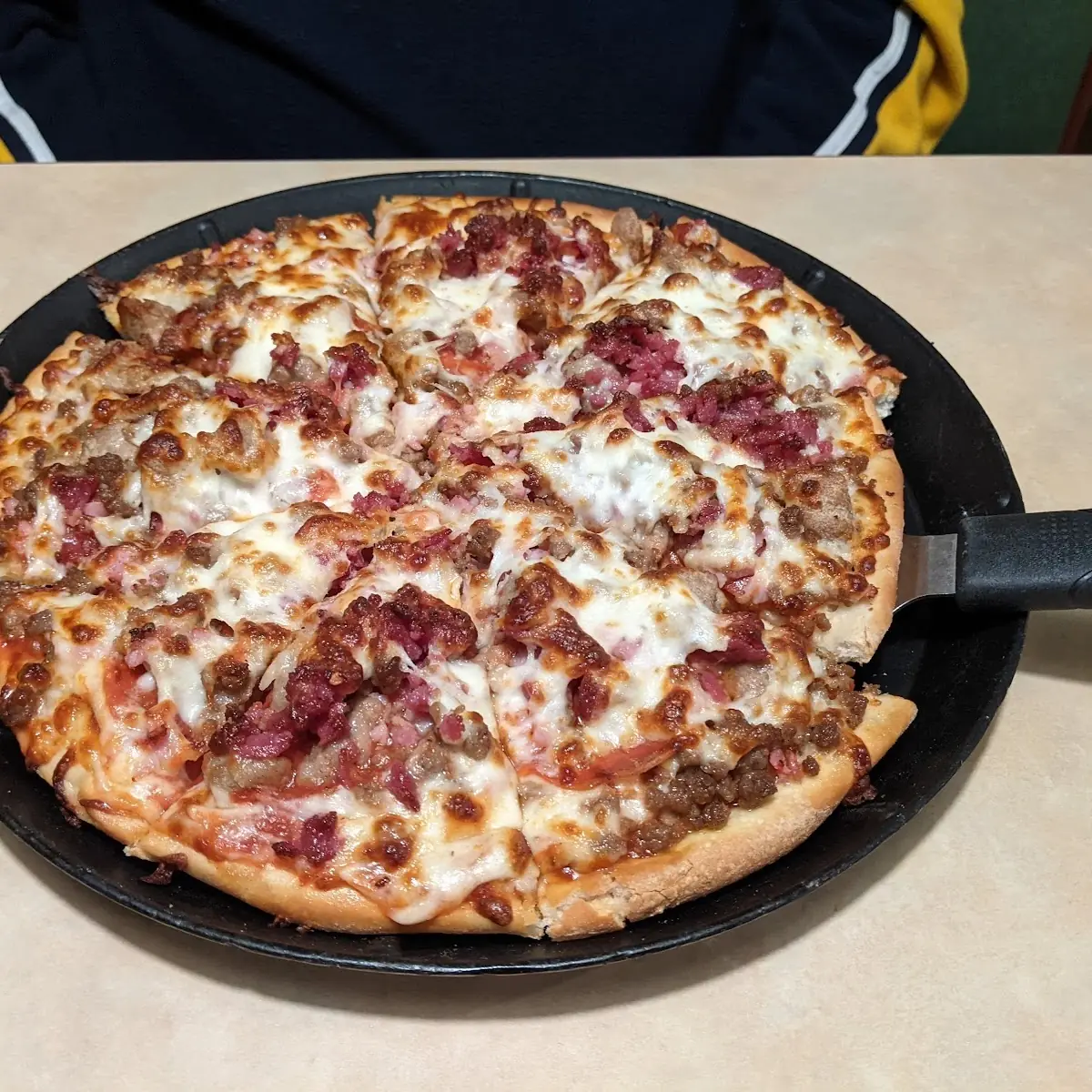 Amore Meat Pizza
