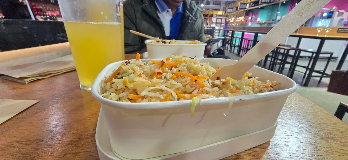 Vegetable Chopsuey with egg fried rice